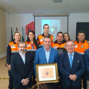 La Diputación de Málaga premia a la Agrupación de Protección Civil del Ayuntamiento de Mijas