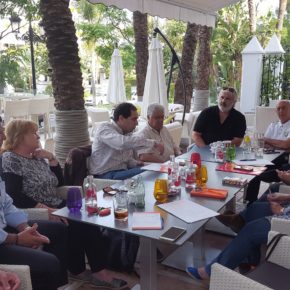 Ciudadanos se reúne con la Plataforma Espigones Transitables para Marbella y estudia sus propuestas