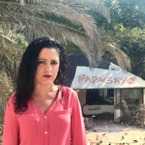 María del Carmen López pide celeridad al equipo de gobierno para demoler el antiguo chiringuito de Calahonda antes del inicio del verano